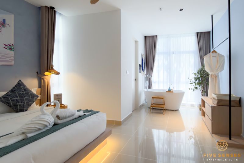 Premium One Bedroom Bathtub Suite - photo 3